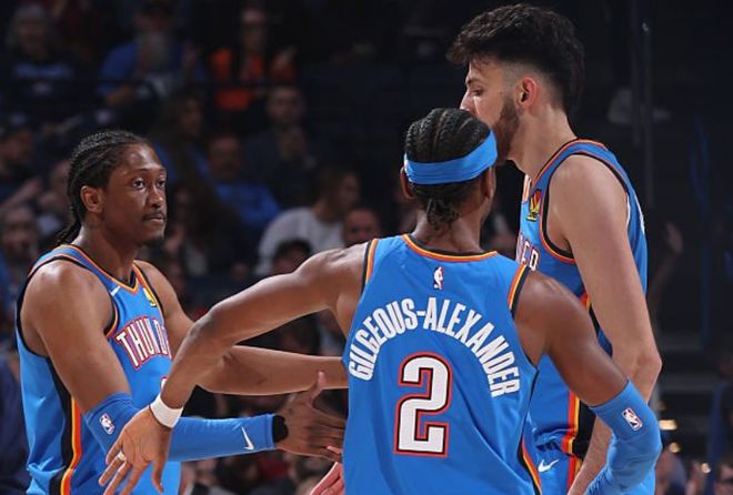 的表现引人 的表现引人