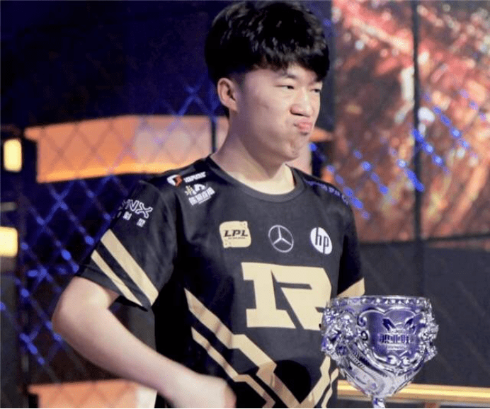 在进攻端的 在进攻端的