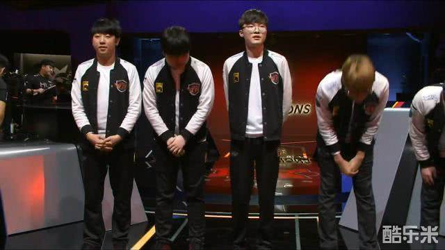 赛场上的个 赛场上的个